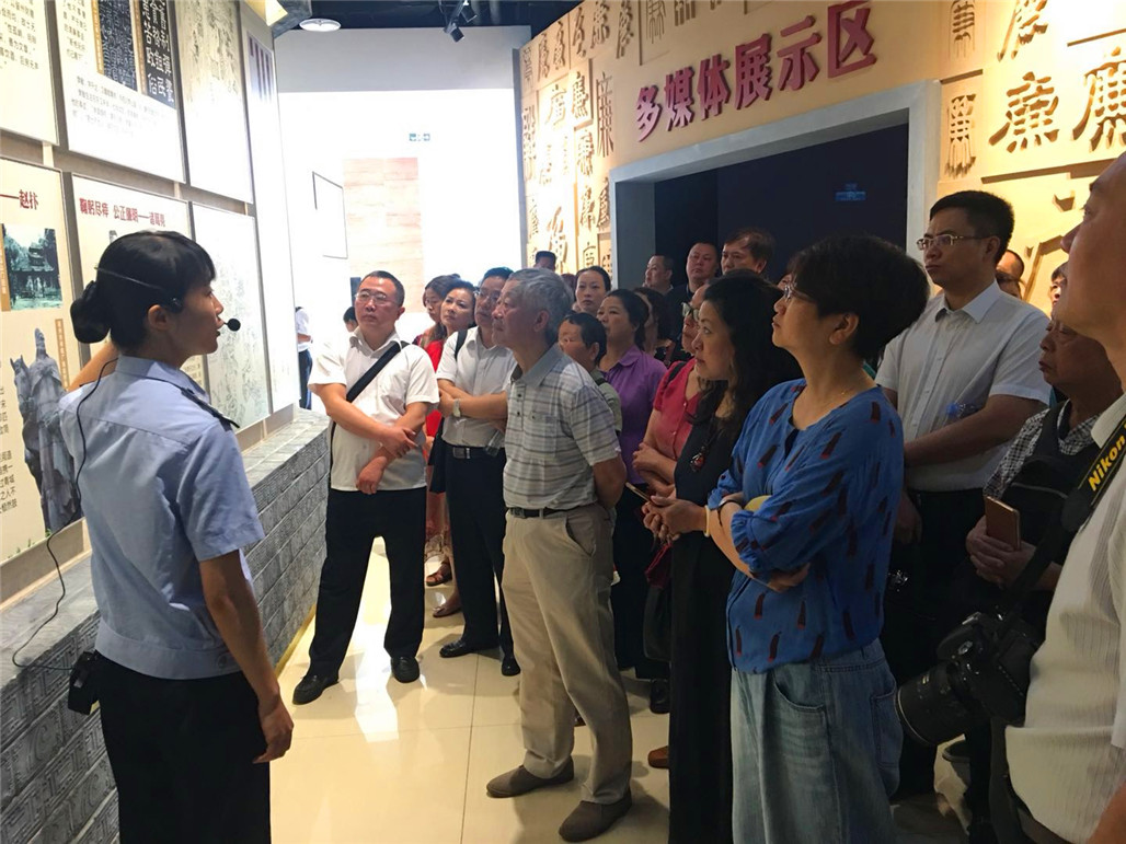 微信图片_2018052413391611.jpg