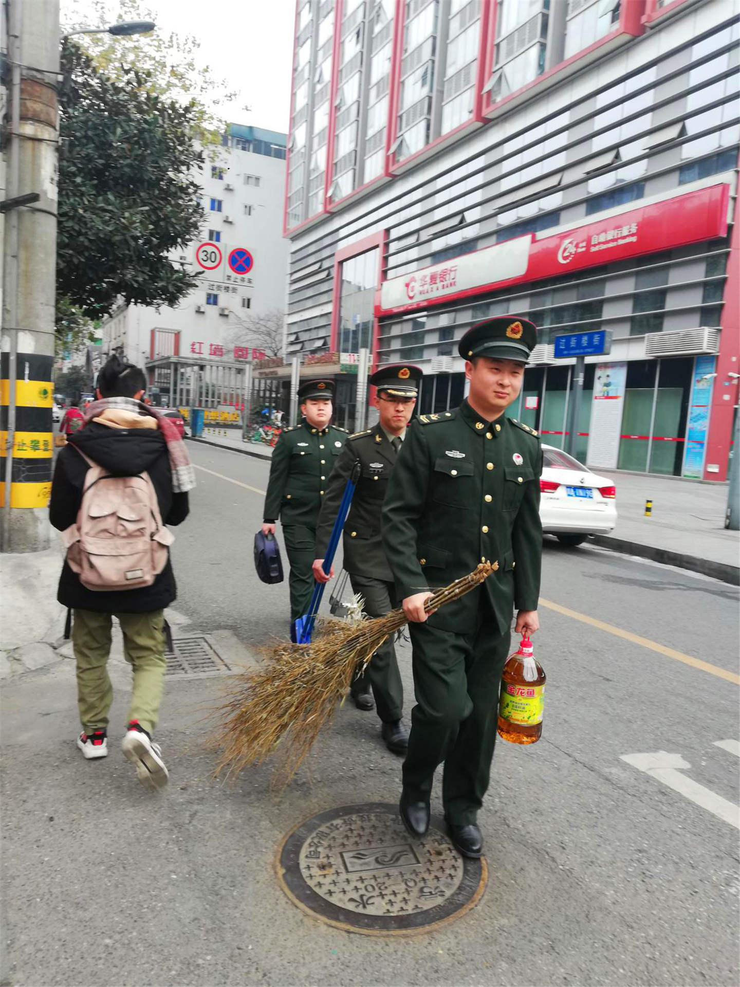 图片5.jpg