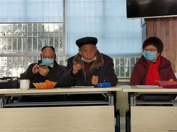 五老志愿者发言.jpg