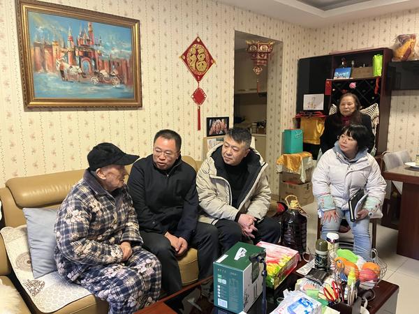 文章附图