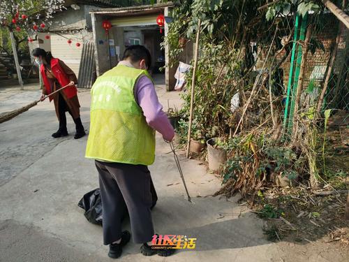 中和街道蒲草社区开展植树节活动