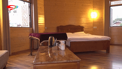 作品 也更是让整个场馆添了几分文墨气息 ▼ 就是小木屋特色住宿体验