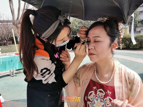 化妆指导中 (8).jpg