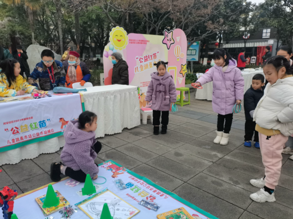文章附图